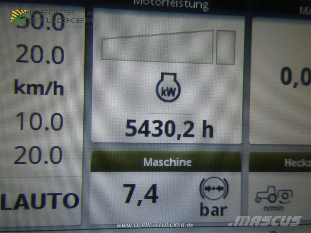 John Deere 8370R Traktori