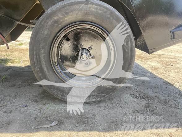 Bomag BW11RH Gumeni valjci na kotačima