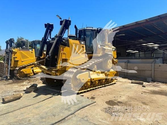CAT D8T Buldožeri gusjeničari