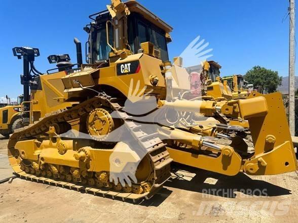 CAT D8T Buldožeri gusjeničari