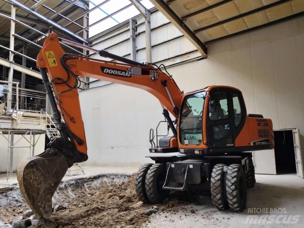 Doosan DX 150W-9C Bageri na kotačima