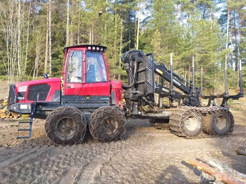 Komatsu 855 Forvarderi
