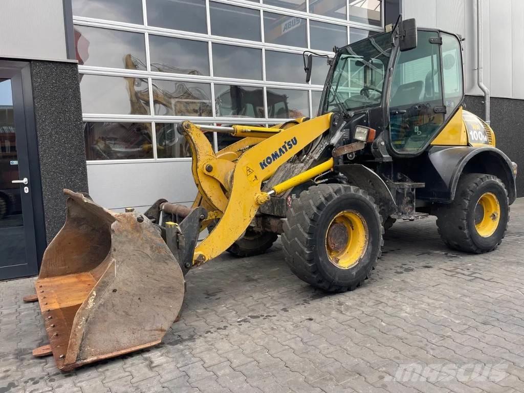 Komatsu WA100 Utovarivači na kotačima