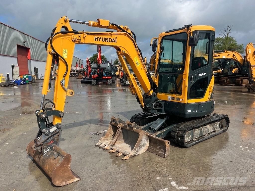 Hyundai R30 Z-9AK Mini bageri <7t