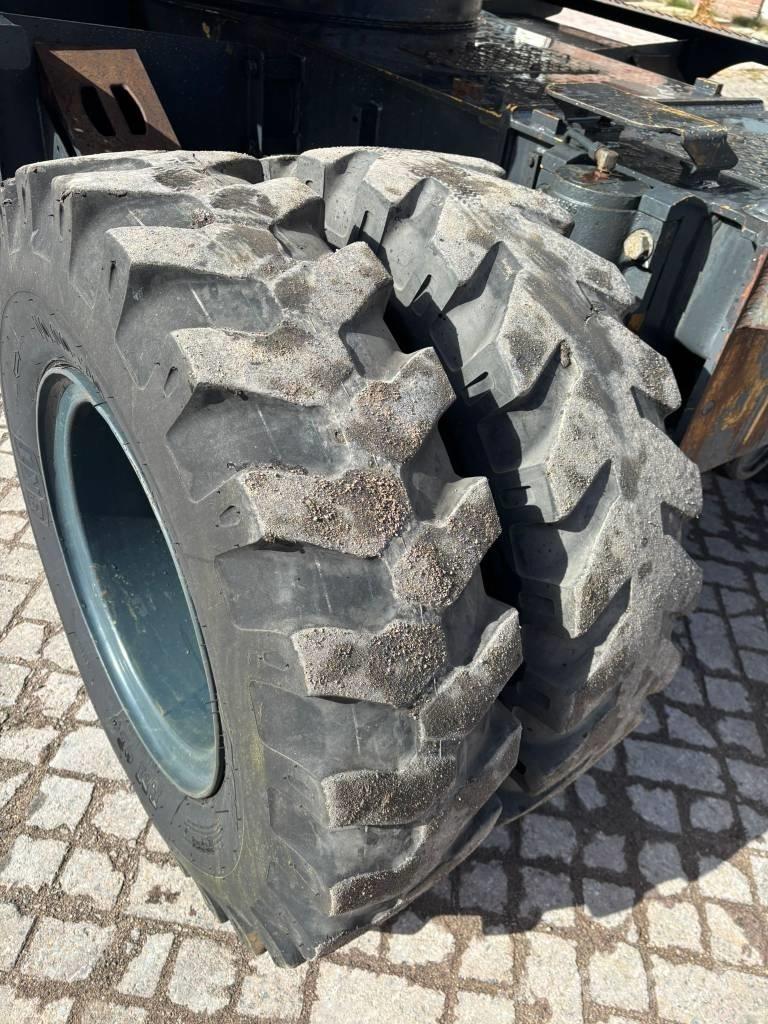 Hyundai 140W-7A Bageri na kotačima