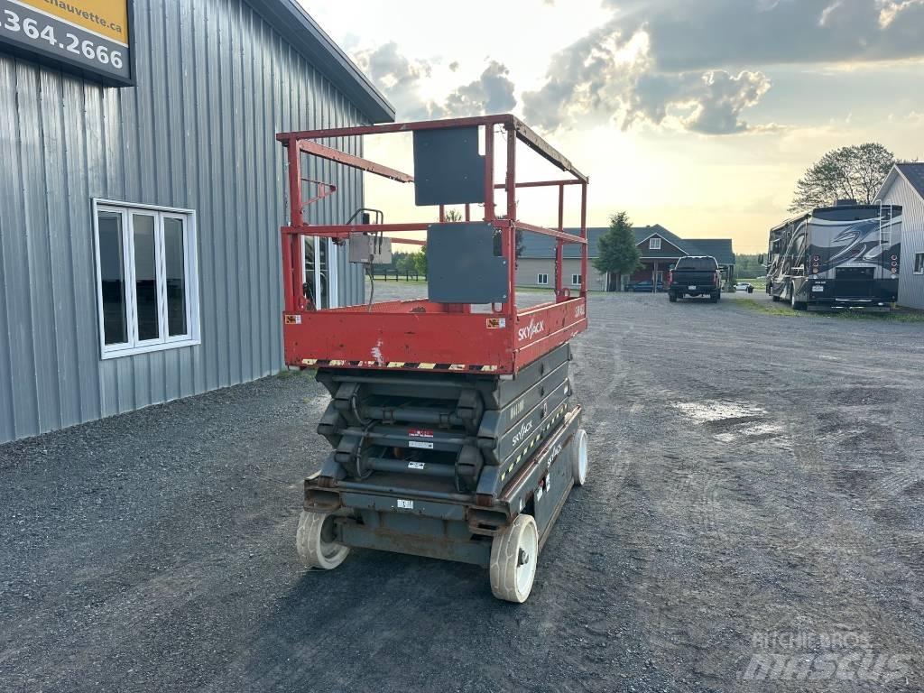 SkyJack SJ 4632 Škaraste platforme
