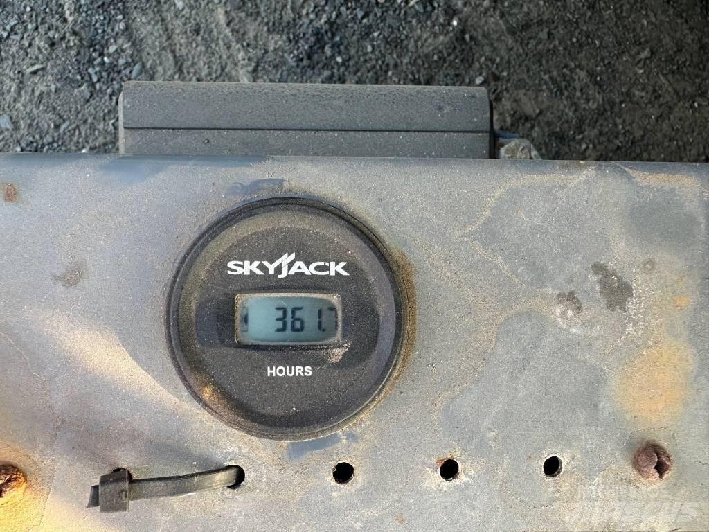 SkyJack SJ 4632 Škaraste platforme