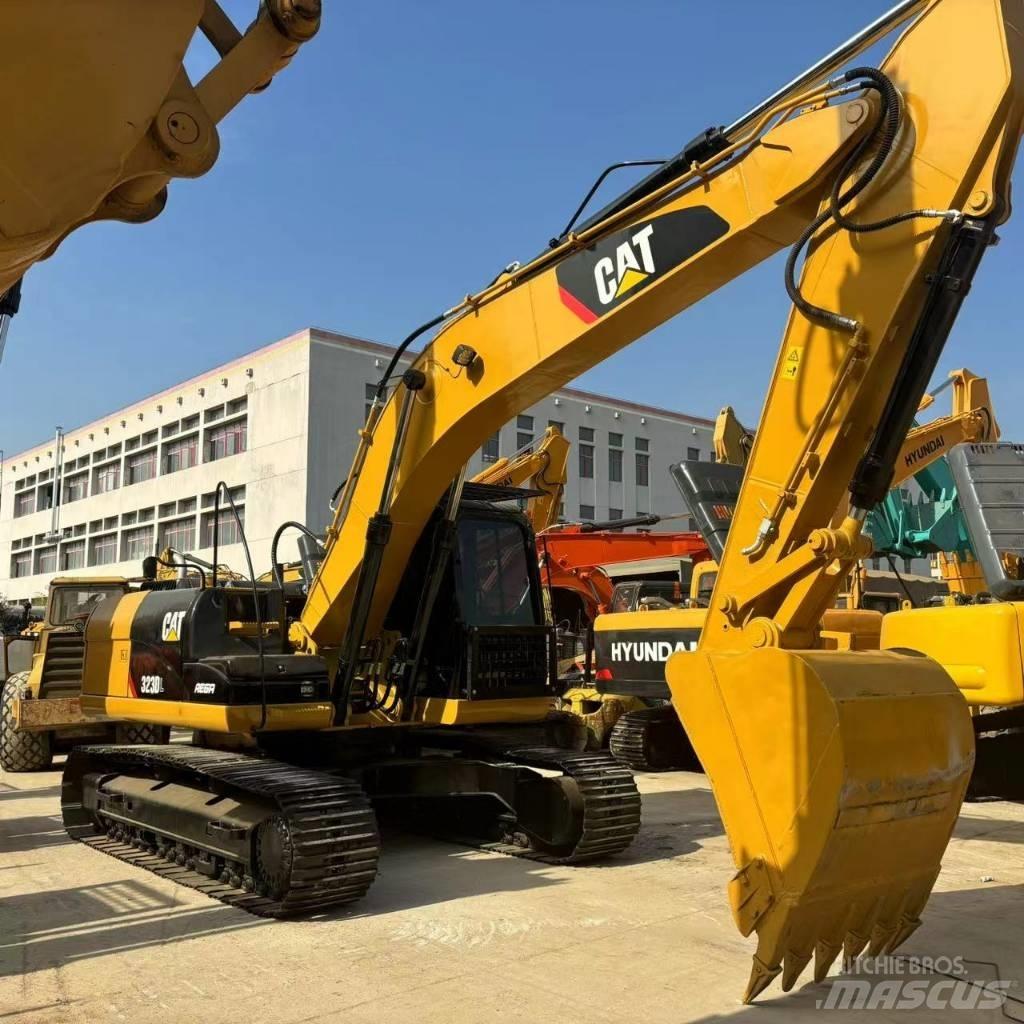 CAT 323 D L Bageri gusjeničari