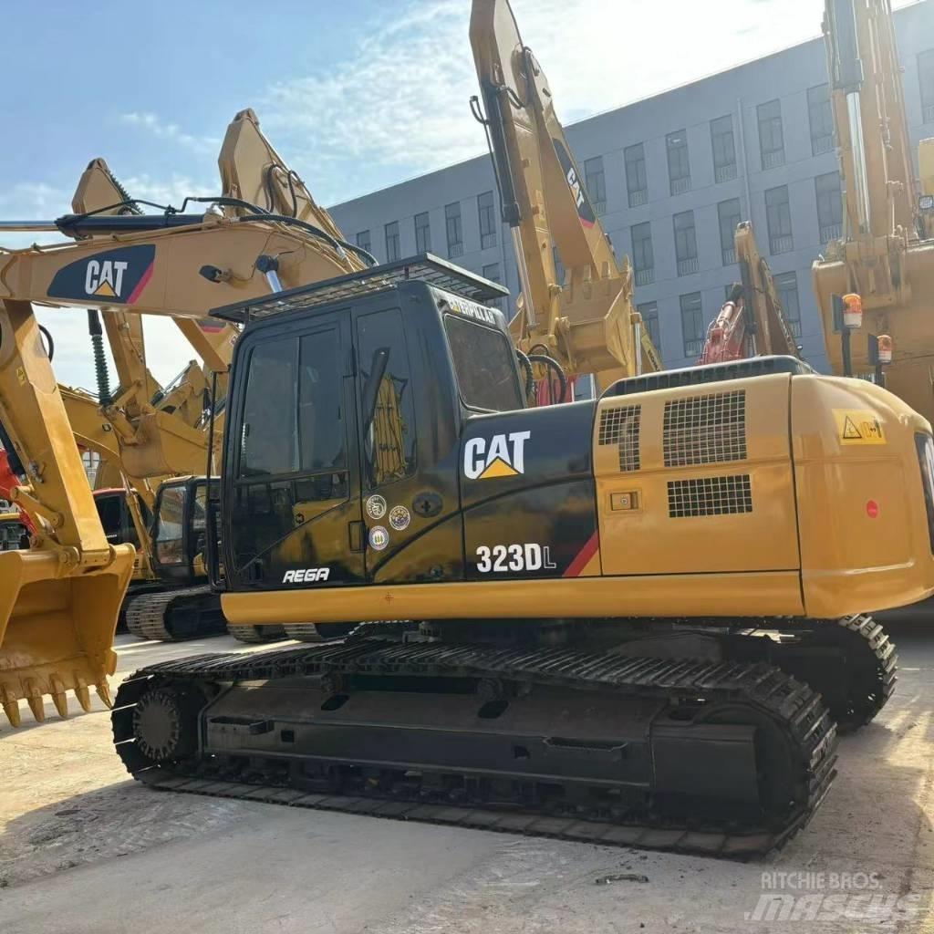 CAT 323 D L Bageri gusjeničari
