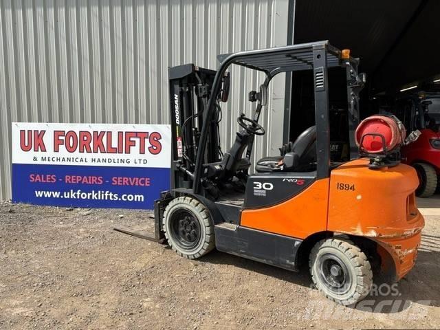 Doosan G 30 E-5 Plinski viličari
