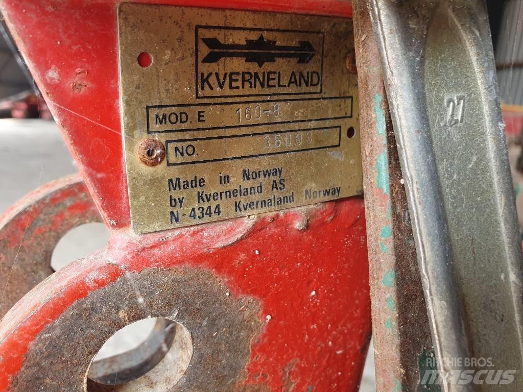 Kverneland E160 Plugovi okretači