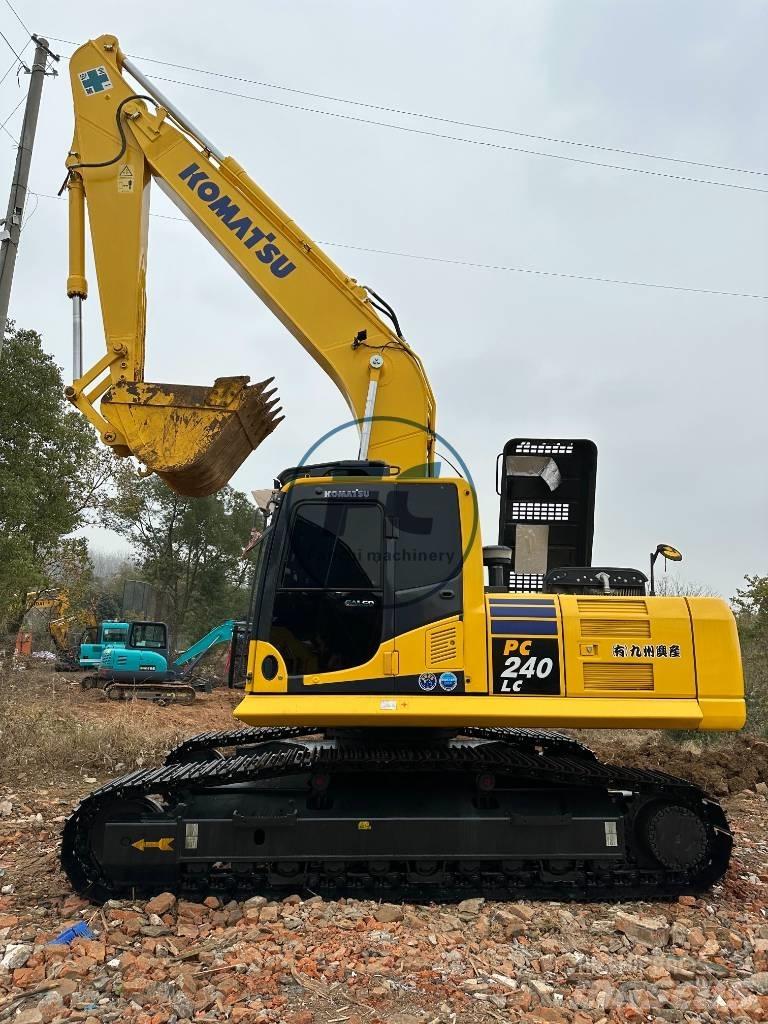 Komatsu PC 240-8 Bageri gusjeničari