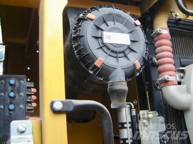 CAT 320 E Bageri gusjeničari