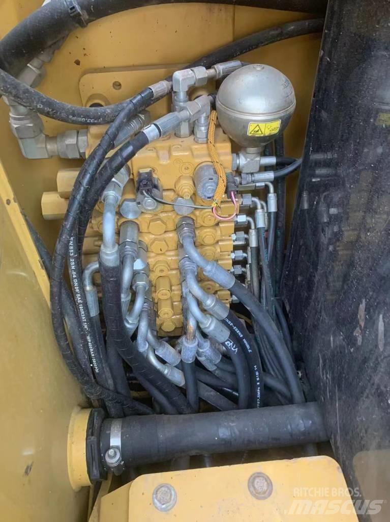 CAT 306E2 Bageri gusjeničari