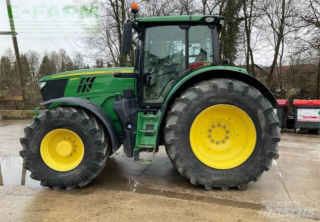 John Deere 6215R Traktori
