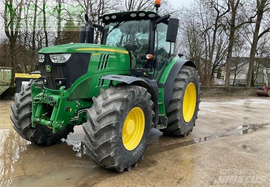 John Deere 6215R Traktori