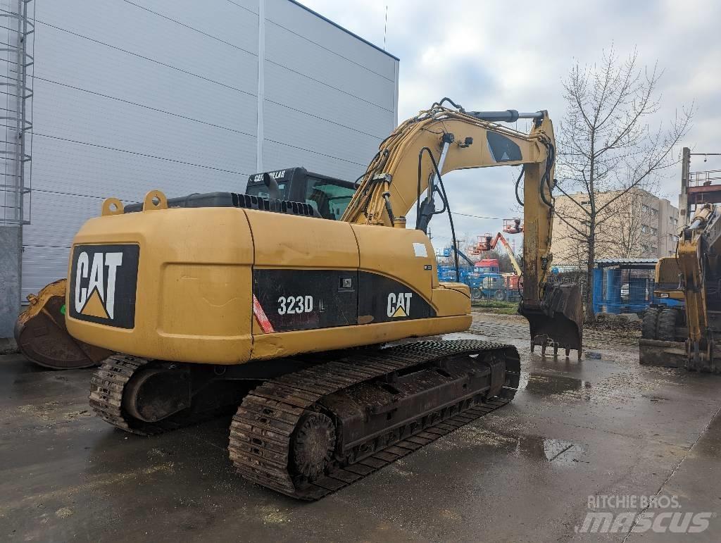 CAT 323 D Bageri gusjeničari