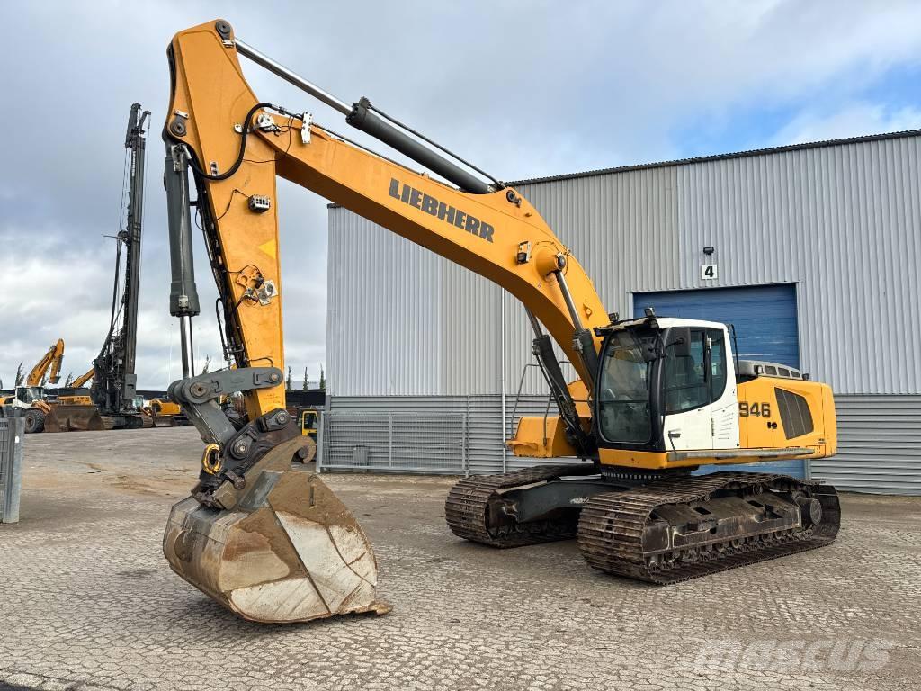 Liebherr R 946 Bageri gusjeničari