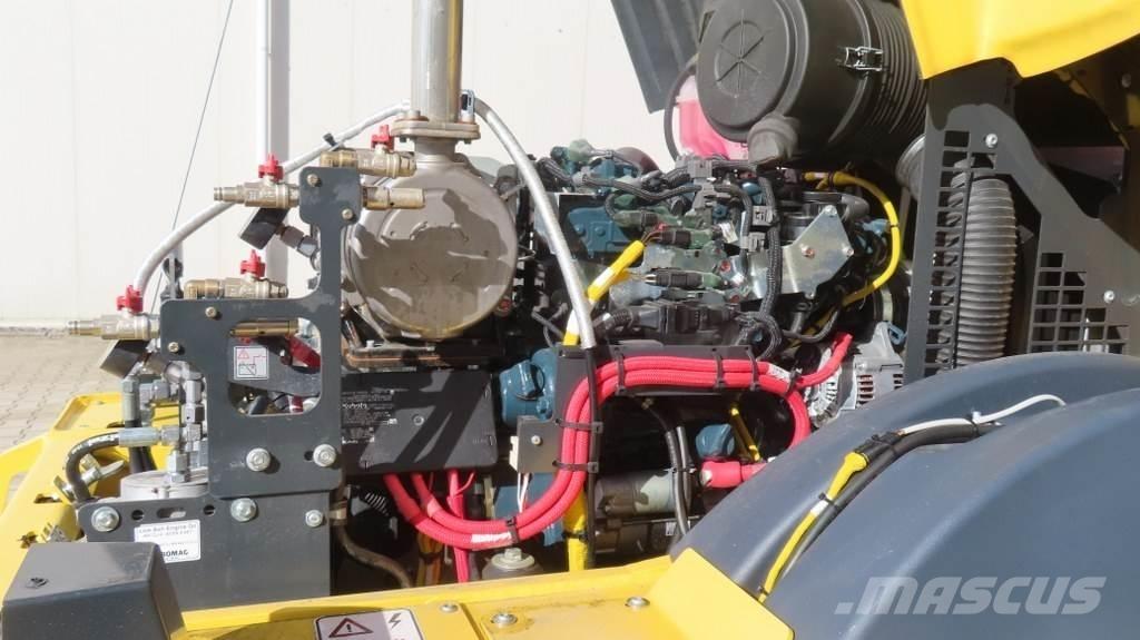 Bomag BW11 RH-5 Gumeni valjci na kotačima