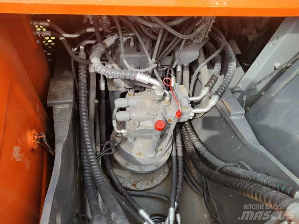 Hitachi ZX200 Bageri gusjeničari