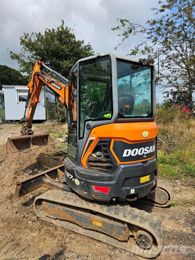 Doosan DX 27 Z Mini bageri <7t