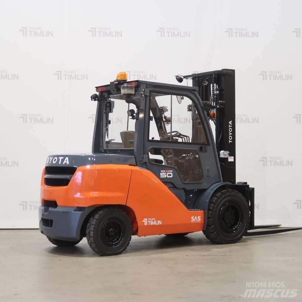 Toyota 40-8FD50N Dizelski viličari