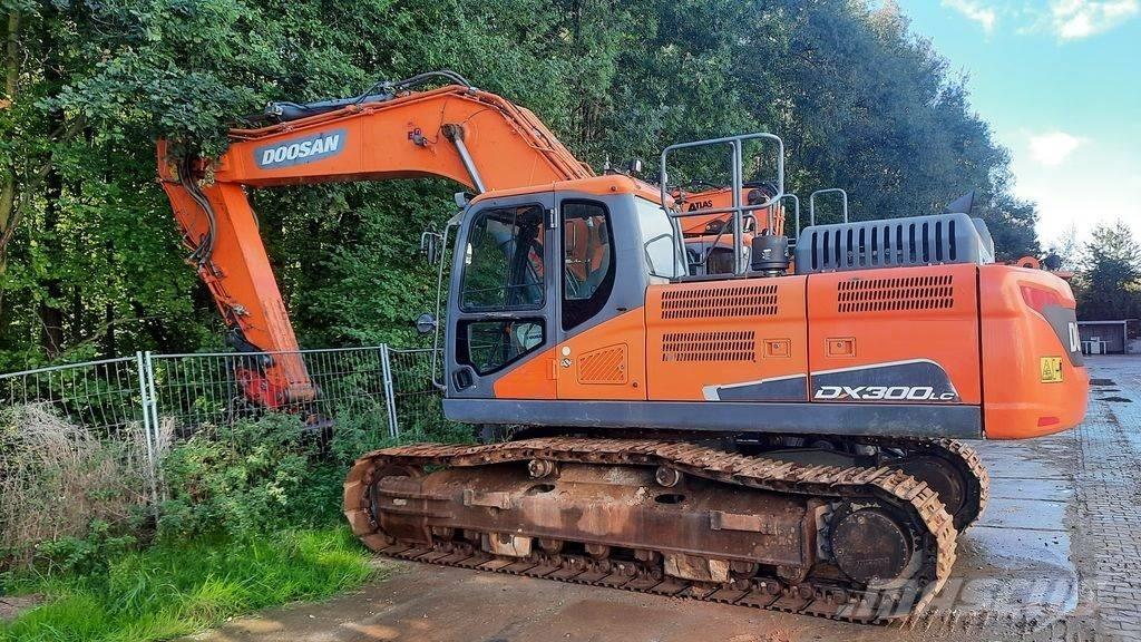 Doosan DX 300 LC-5 Bageri gusjeničari