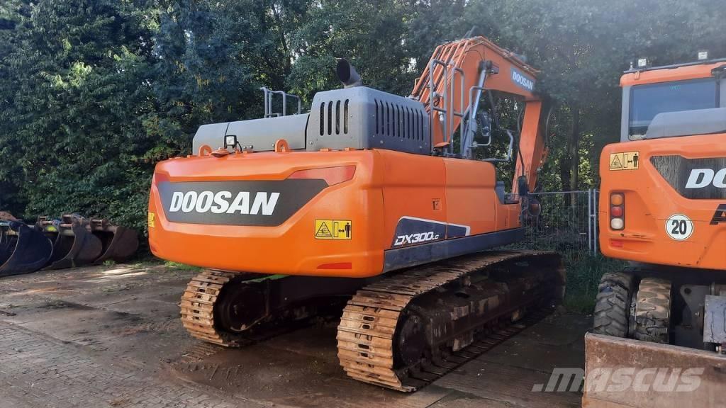 Doosan DX 300 LC-5 Bageri gusjeničari