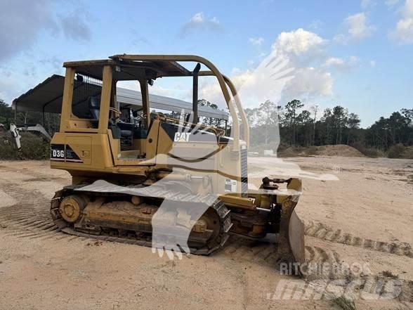 CAT D3G XL Buldožeri gusjeničari