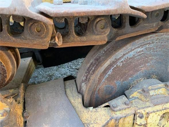 CAT D6C Buldožeri gusjeničari