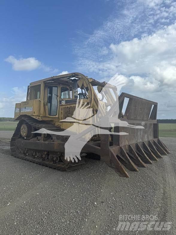 CAT D8R Buldožeri gusjeničari