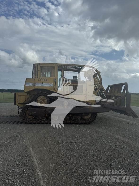 CAT D8R Buldožeri gusjeničari