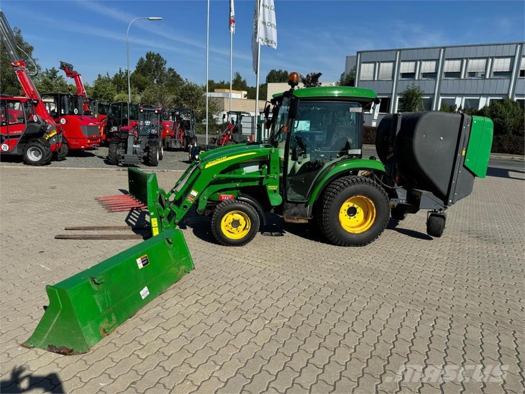 John Deere 3720 Kompaktni (mali) traktori