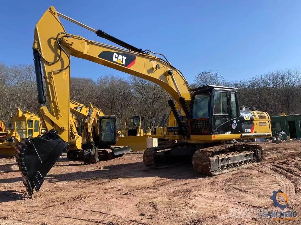 CAT 325 D Bageri gusjeničari