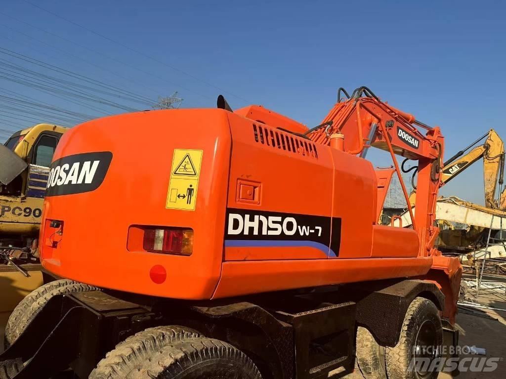Doosan 150 W-7 Bageri na kotačima