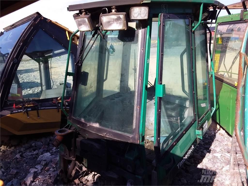 Timberjack 1110 Kabine i unutrašnjost