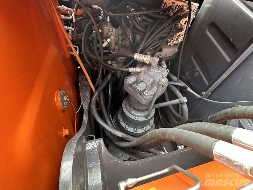 Hitachi ZX 120 Bageri gusjeničari