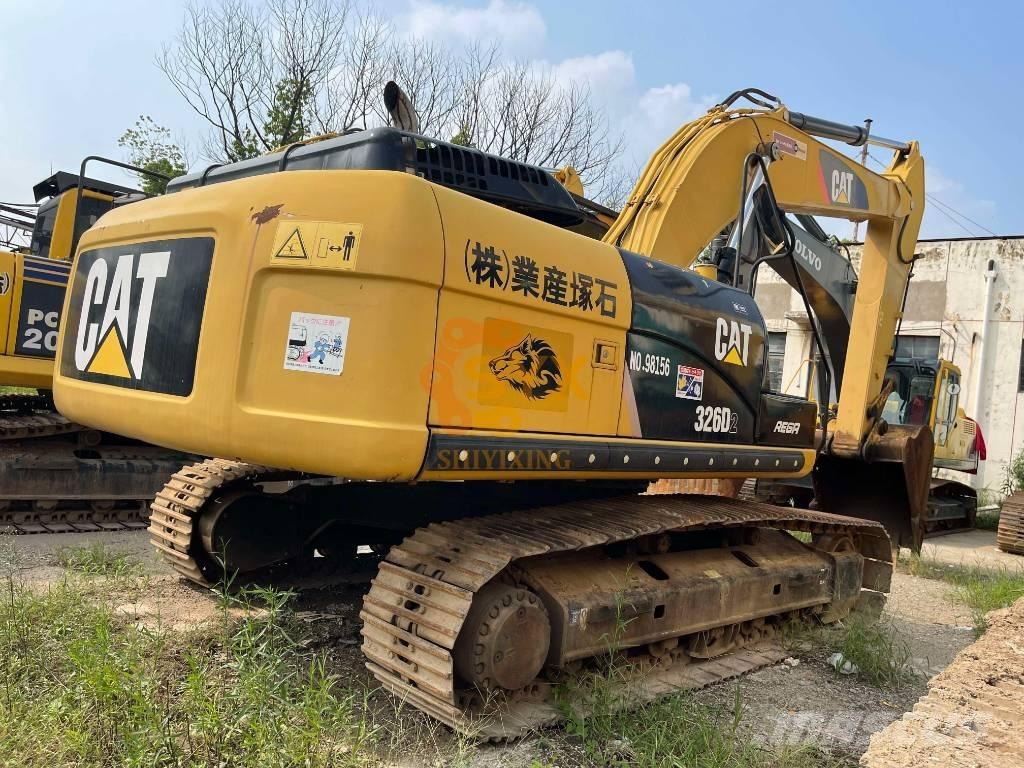 CAT 326 D2 Bageri gusjeničari