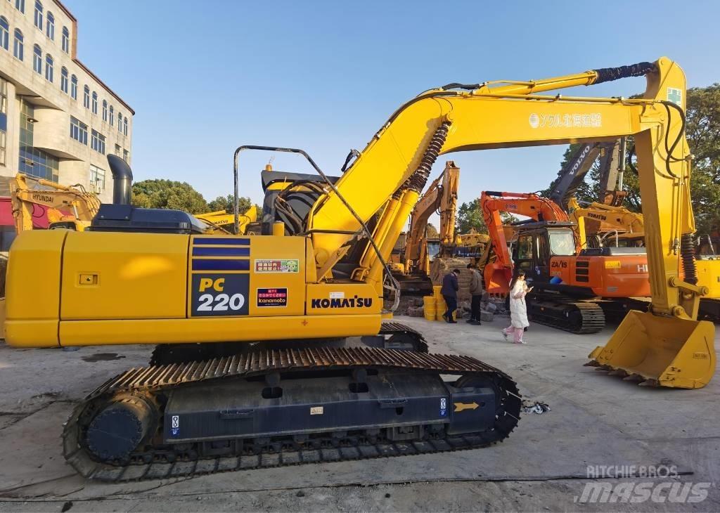 Komatsu PC 220-7 Bageri gusjeničari
