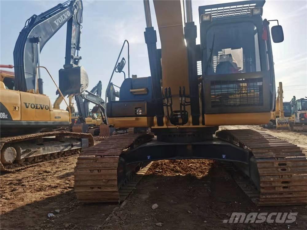 CAT 326D2 Bageri gusjeničari