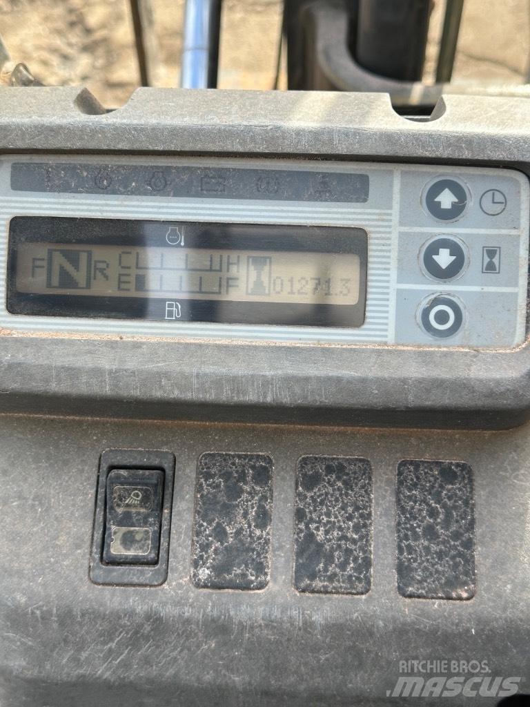Nissan FD25 Dizelski viličari