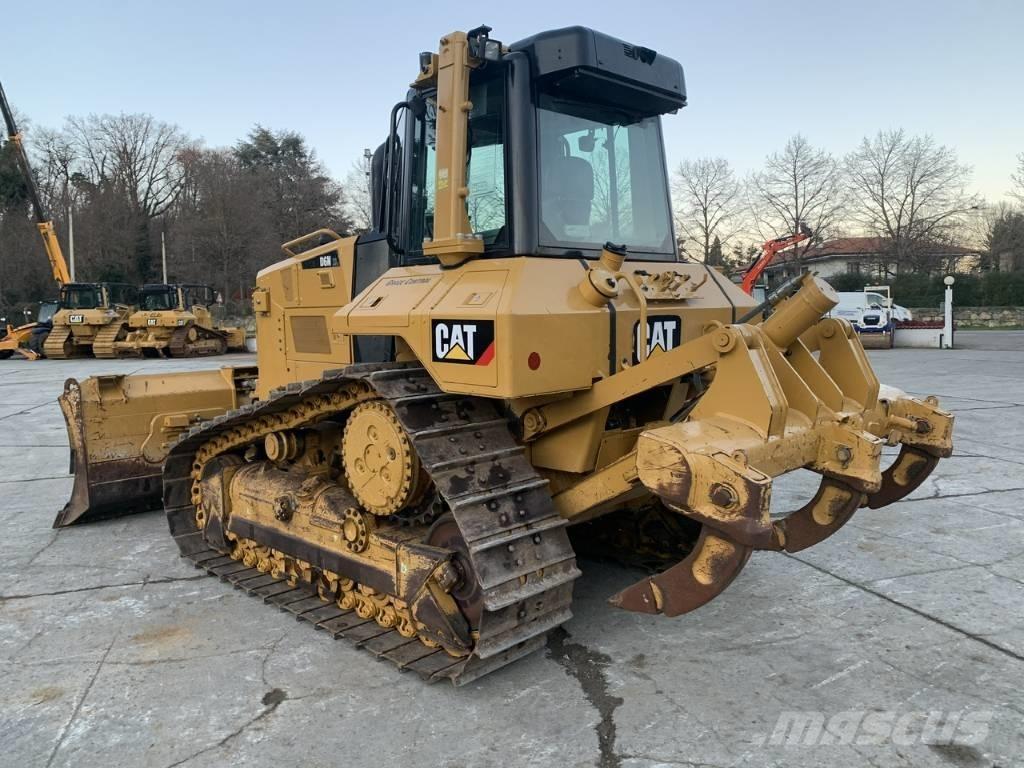 CAT D 6 N XL Buldožeri gusjeničari
