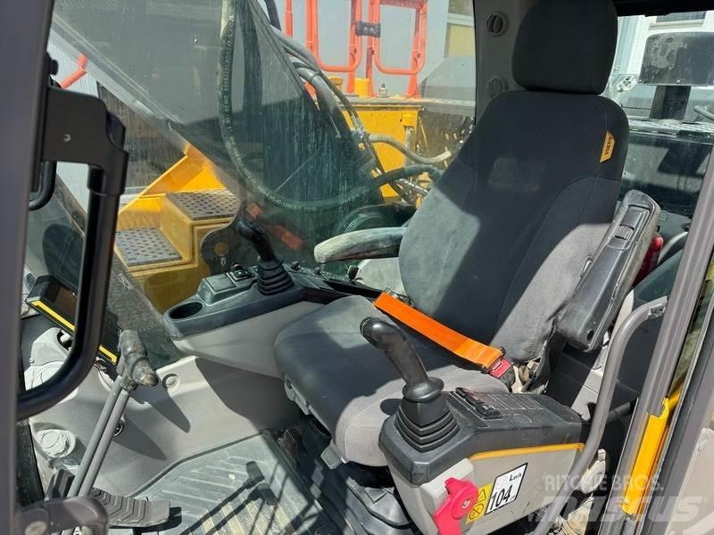 Volvo EC 300 EL Bageri gusjeničari