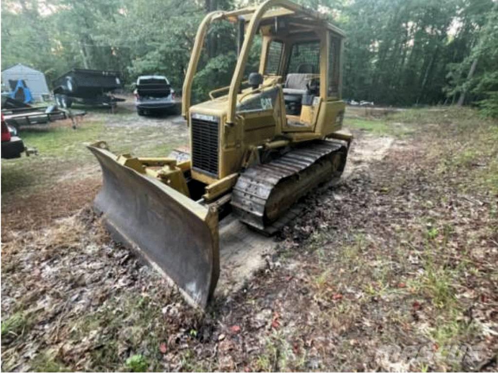 CAT D 5 G Buldožeri gusjeničari