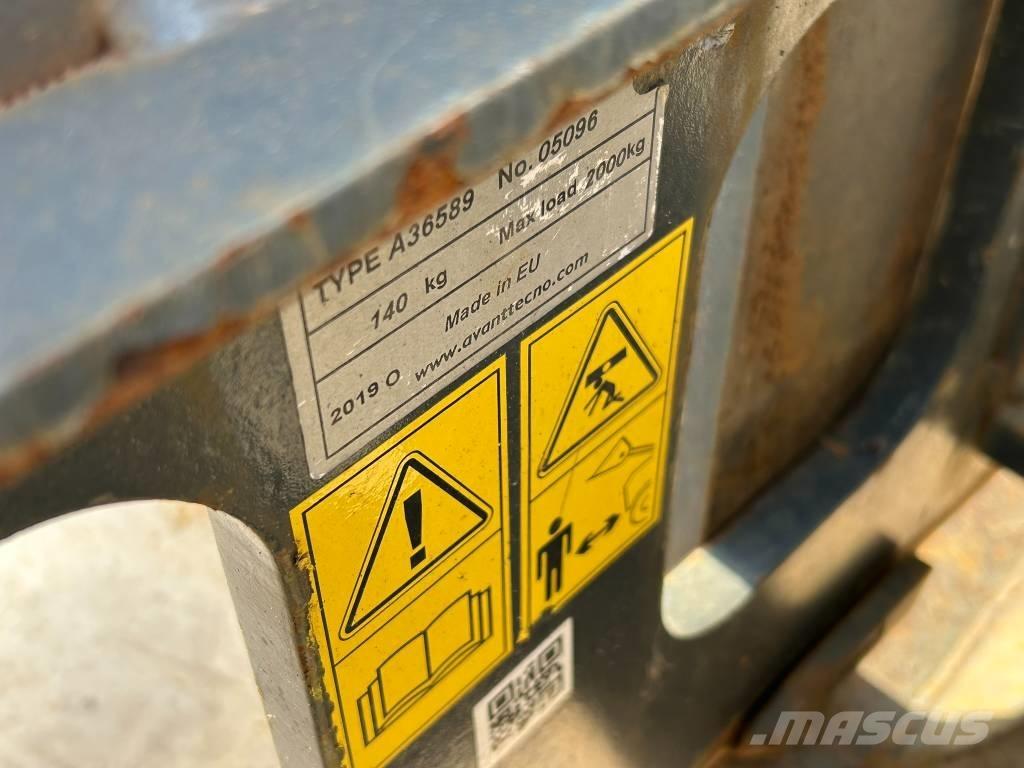 Avant 760 I Pomoćni strojevi