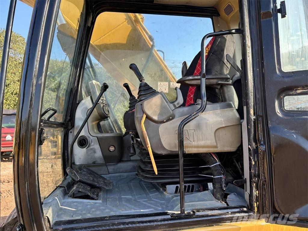 CAT 320 D Bageri gusjeničari