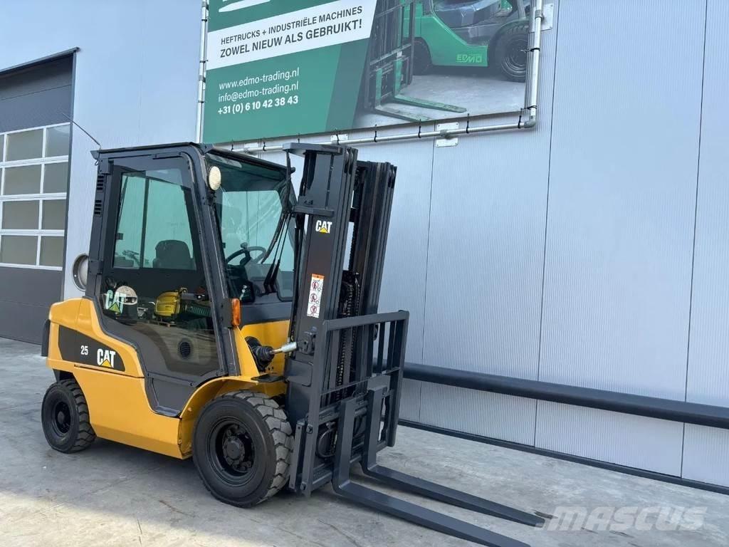 CAT GP25N Heftruck Plinski viličari