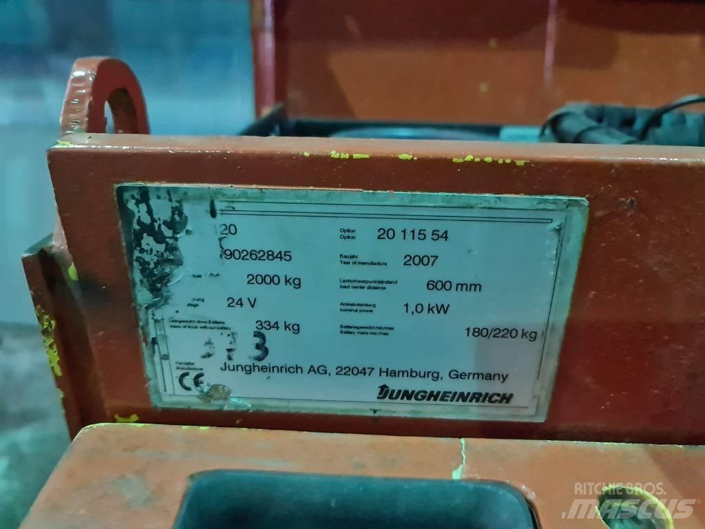 Jungheinrich EJE120 Nisko podizni električni viličar