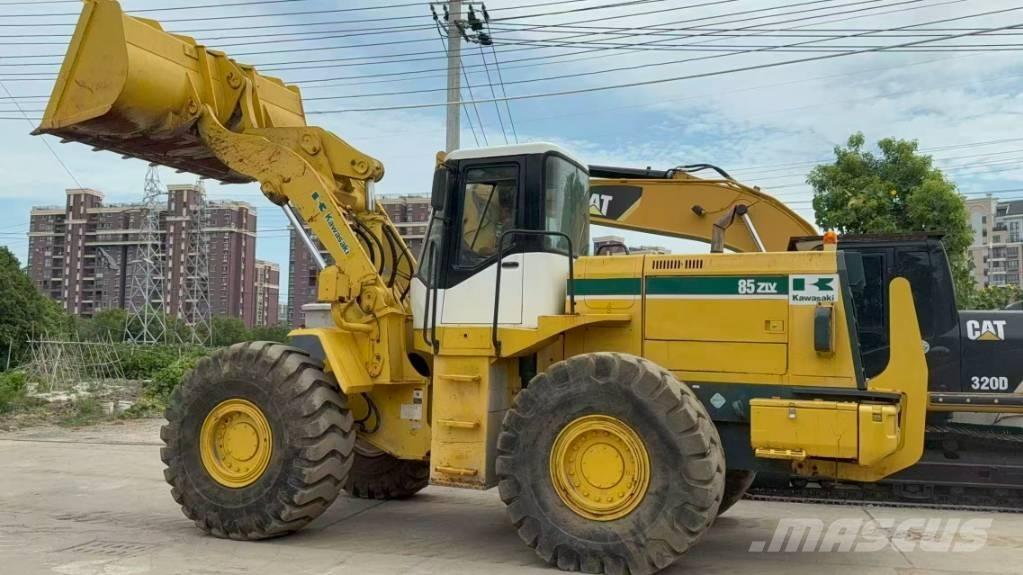 Kawasaki 85 Z Utovarivači na kotačima