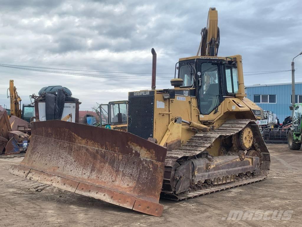 CAT D 6 M XL Buldožeri gusjeničari